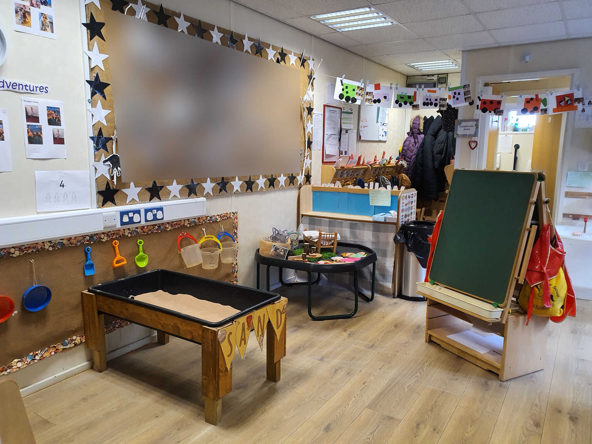 Hedgehogs_Creative_Area-lo.jpg-50.jpg