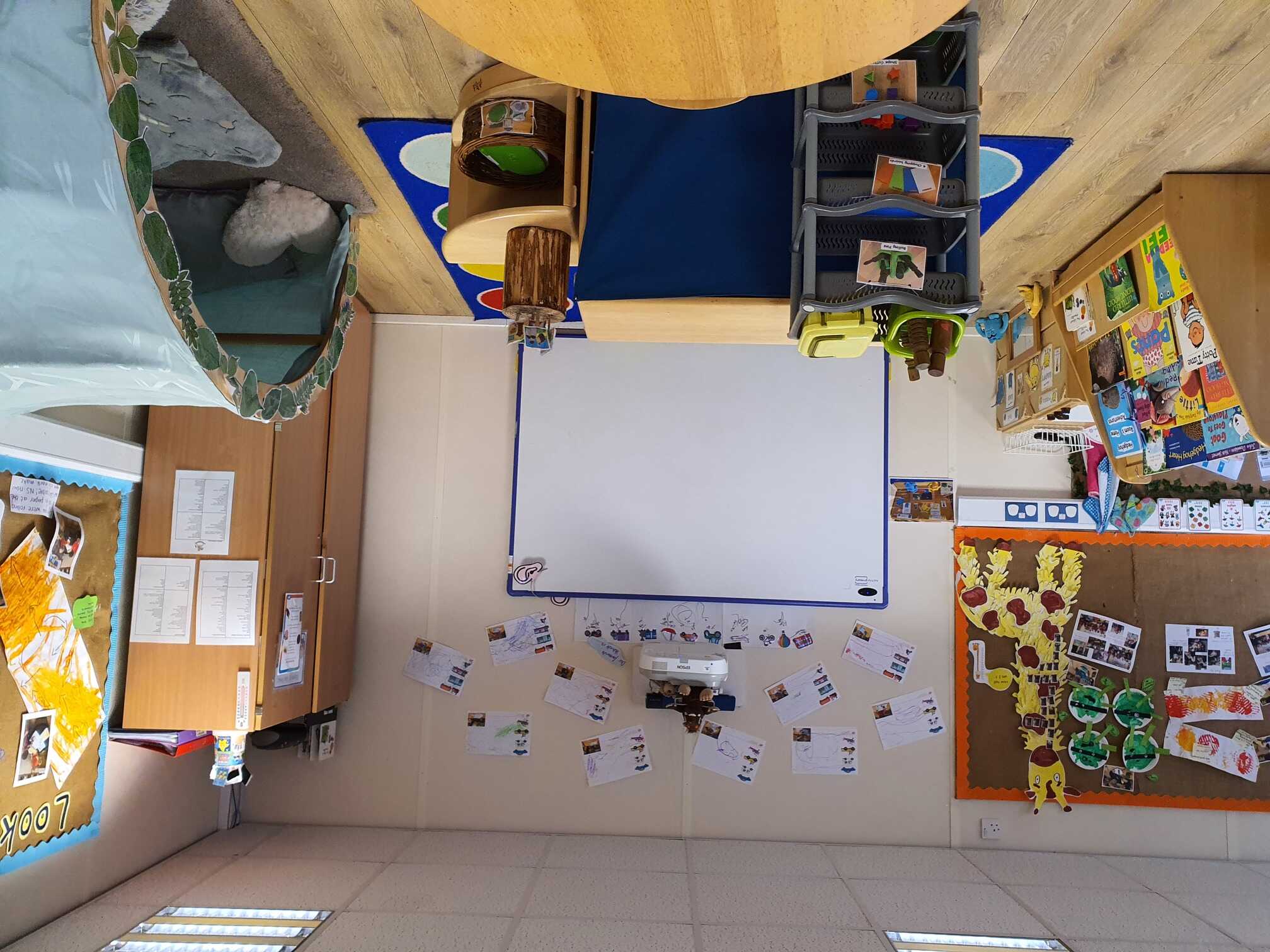 Hedgehogs_Den_and_ReadingArea-lo.jpg-50.jpg